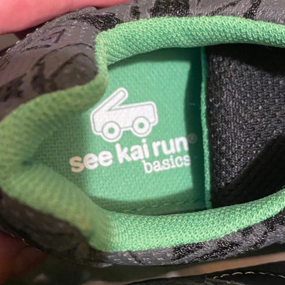 New See Kai Run Black and Green  boys Sneakers  12 - Picture 3 of 7
